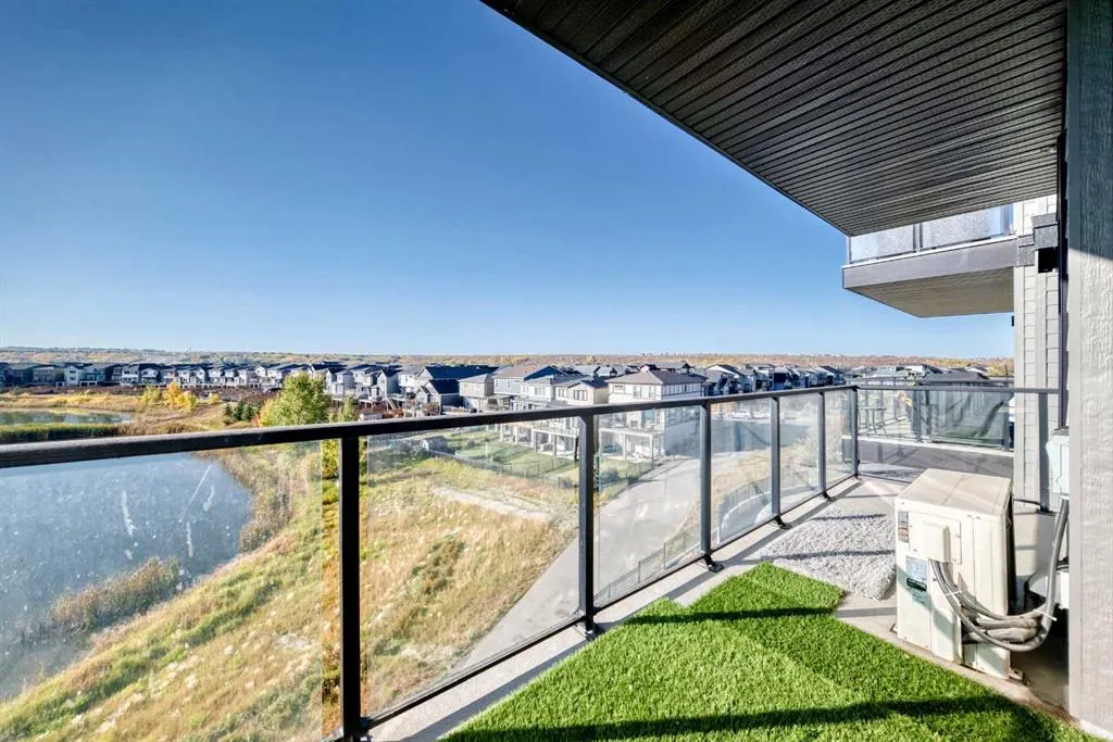 42 Cranbrook Gardens SE, #1305