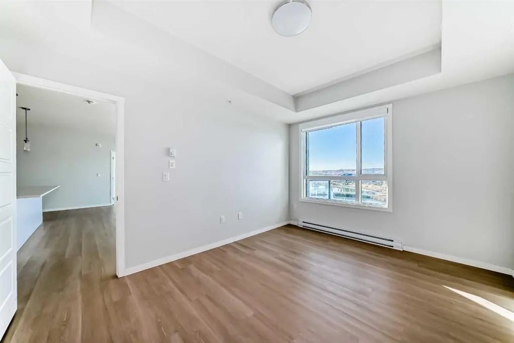 42 Cranbrook Gardens SE, #1305