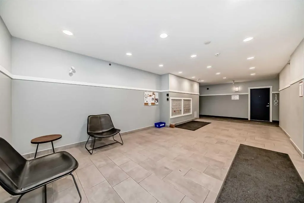 42 Cranbrook Gardens SE, #1305
