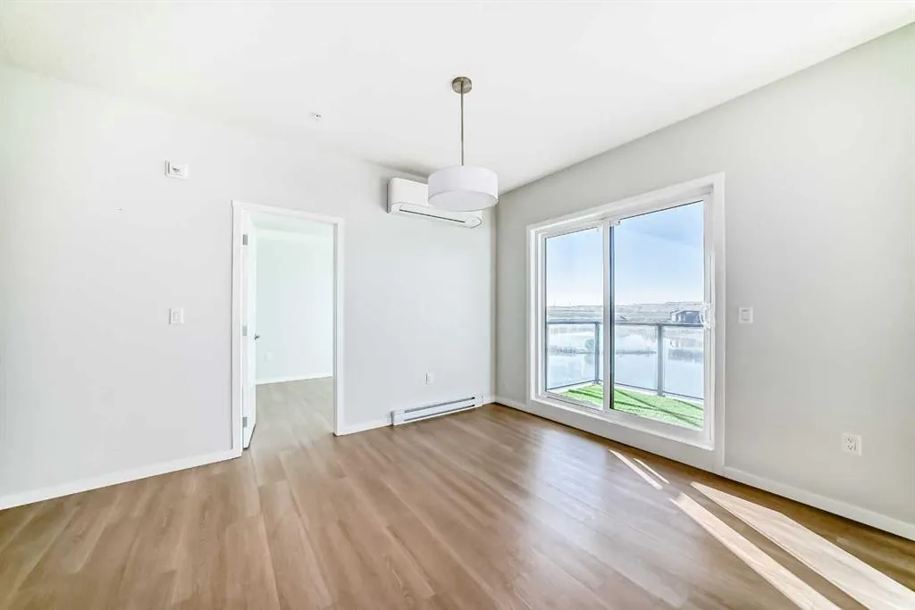 42 Cranbrook Gardens SE, #1305