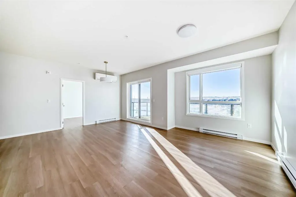 42 Cranbrook Gardens SE, #1305