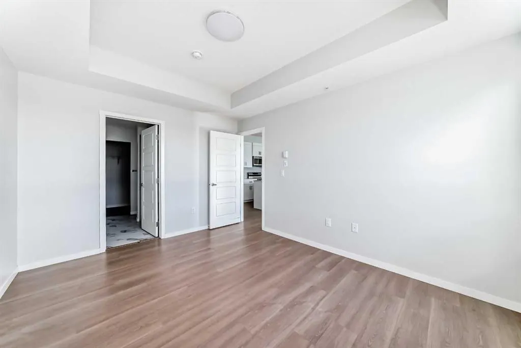 42 Cranbrook Gardens SE, #1305
