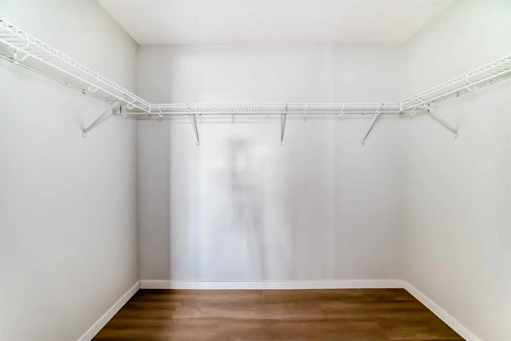 42 Cranbrook Gardens SE, #1305