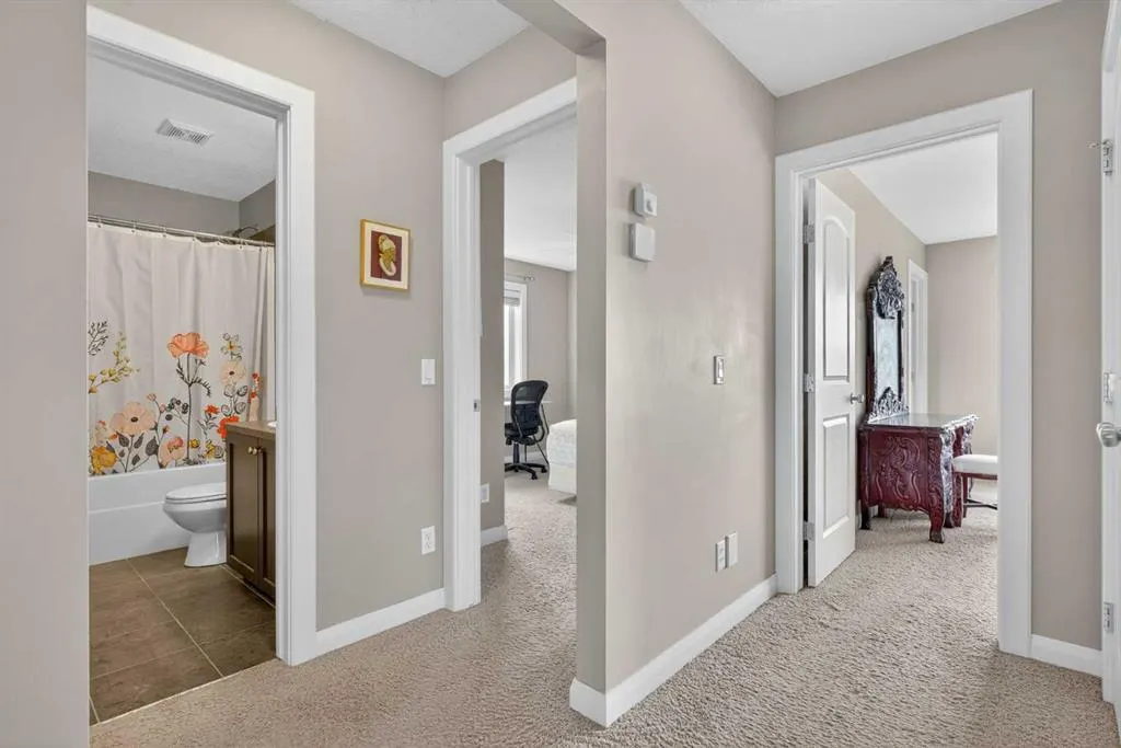 137 Evanspark Circle NW
