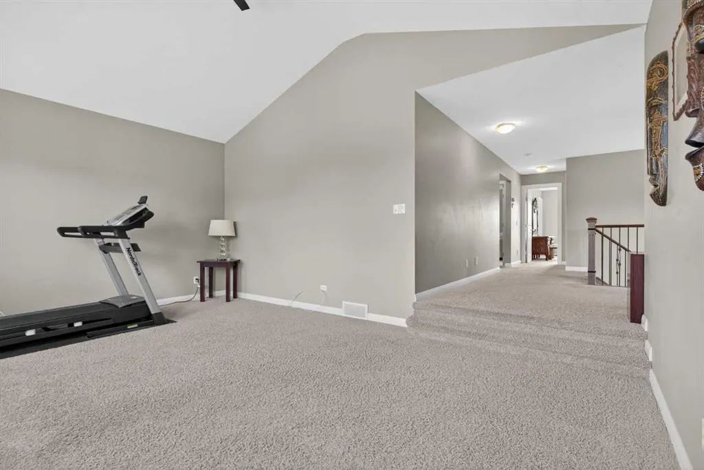 137 Evanspark Circle NW