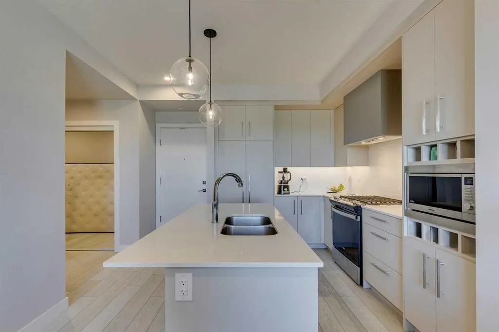 8230 Broadcast Avenue SW, #615