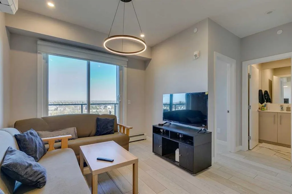 8230 Broadcast Avenue SW, #615