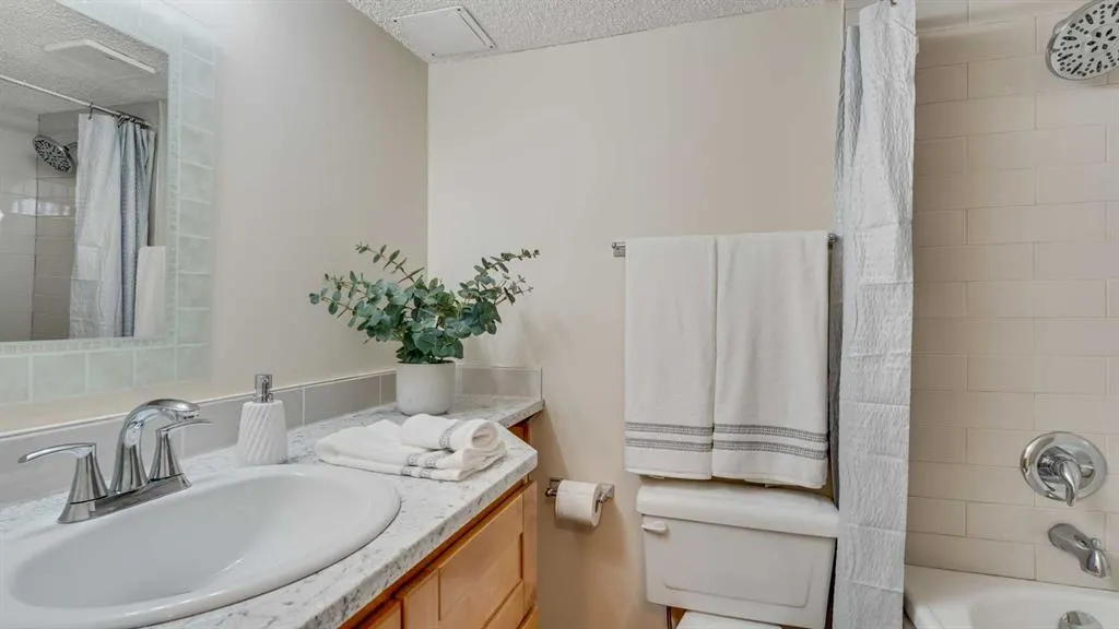1836 12 Avenue SW, #204