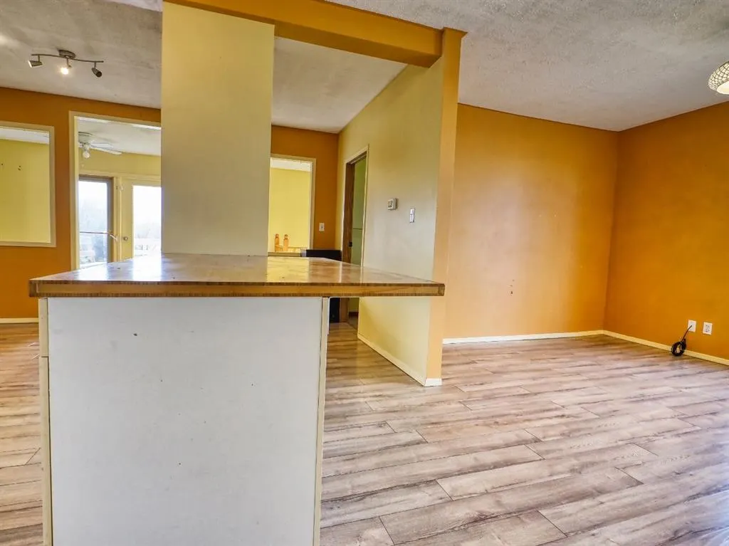 25002 Township Road 290