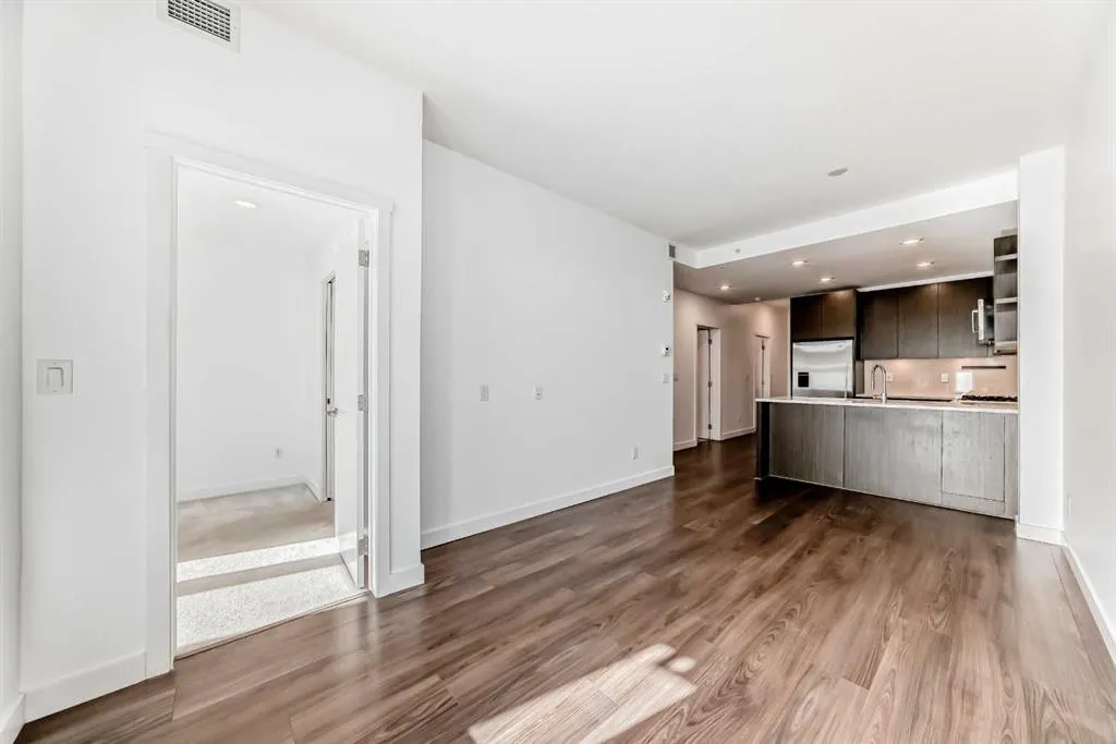 88 9 Street NE, #123