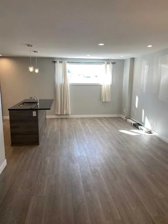 25 & 29 Sage Brush Avenue, #A & B
