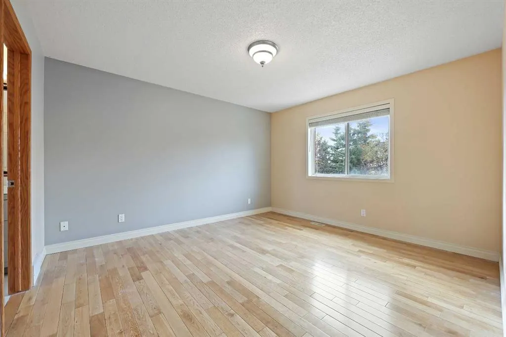 161 Arbour Crest Road NW
