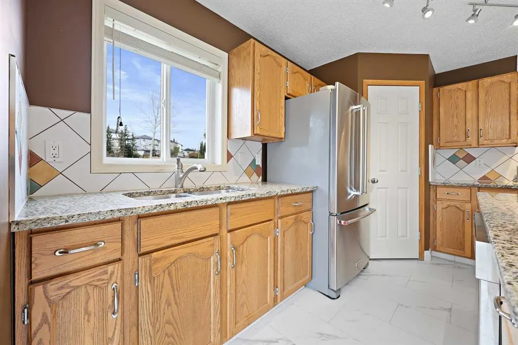 161 Arbour Crest Road NW
