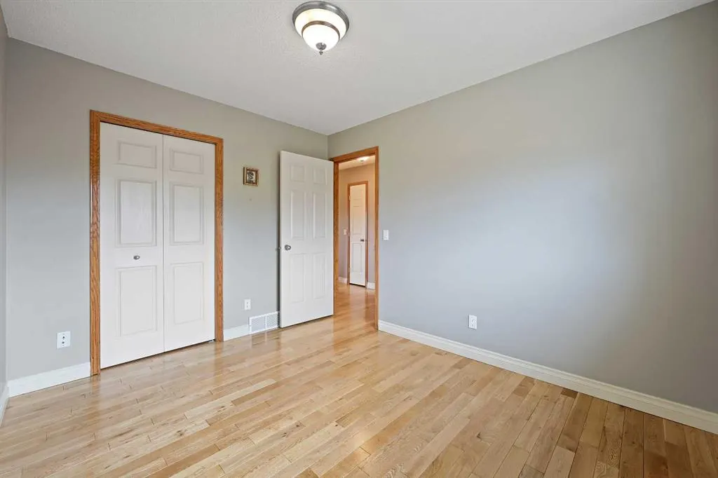 161 Arbour Crest Road NW