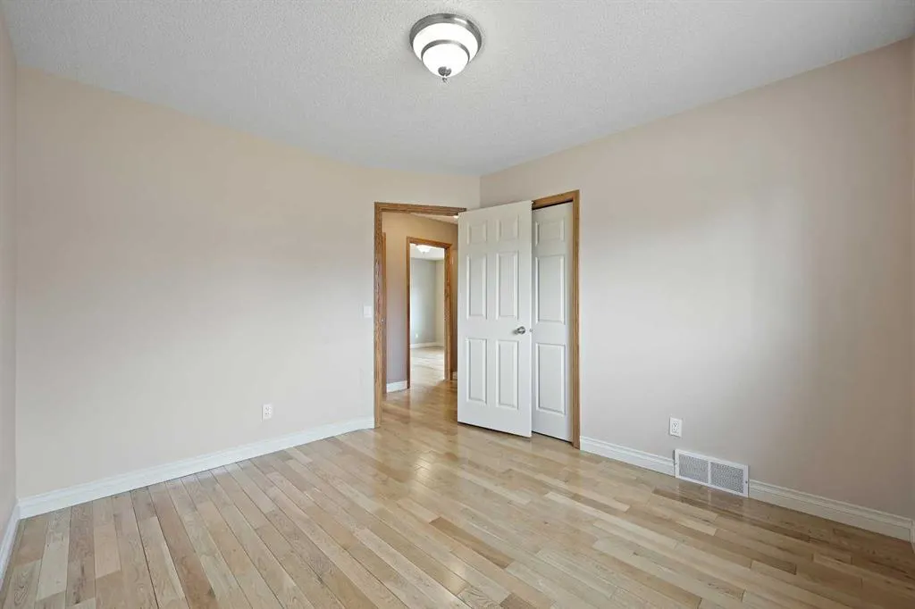 161 Arbour Crest Road NW