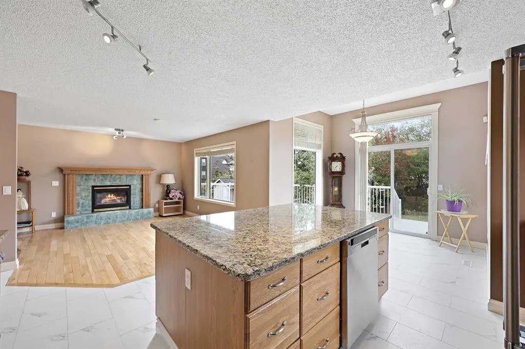 161 Arbour Crest Road NW