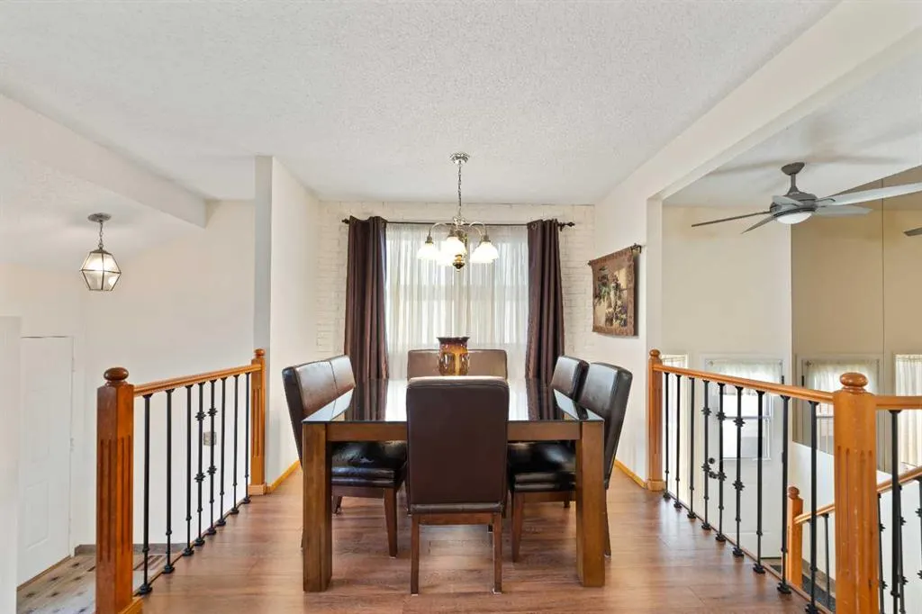 103 Abadan Crescent NE