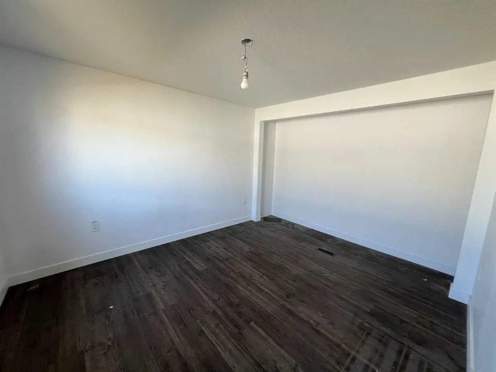8060 100 Street, #124
