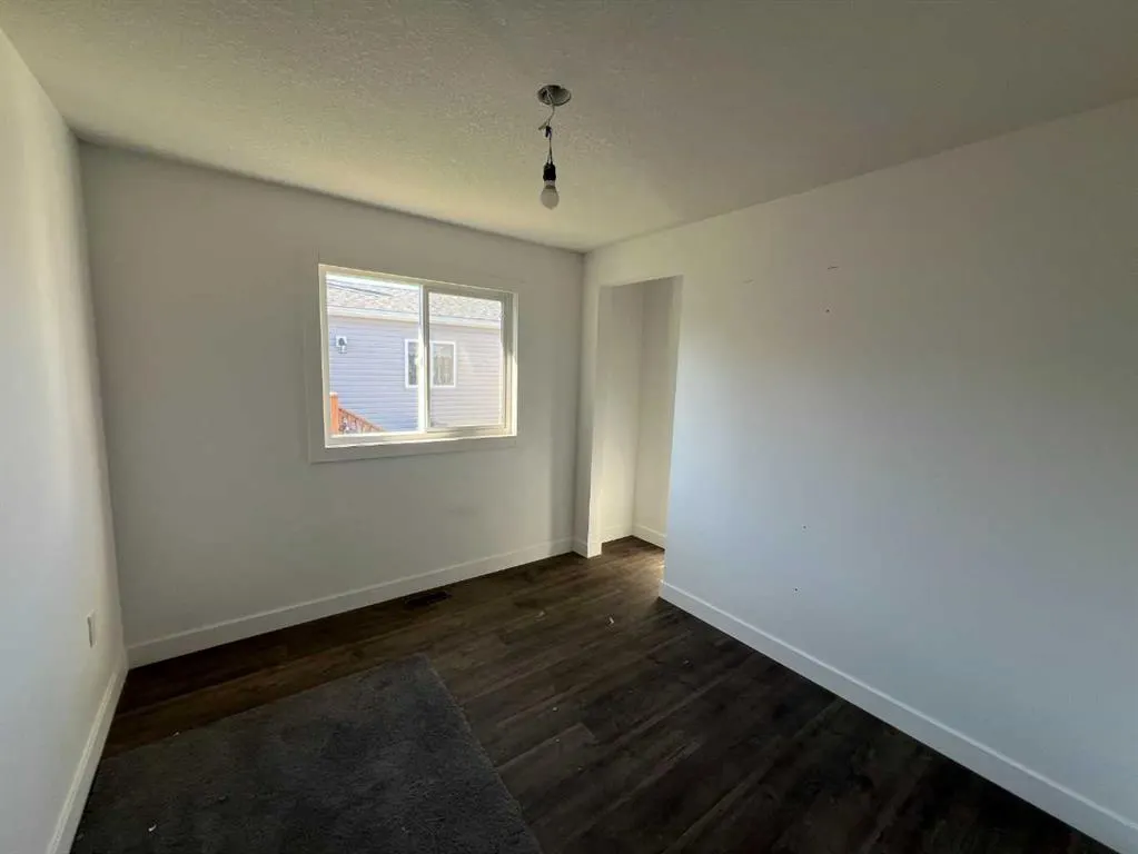 8060 100 Street, #124