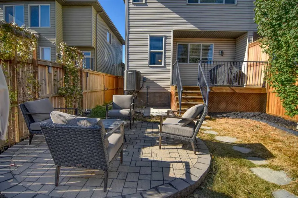 12 Legacy Gate SE
