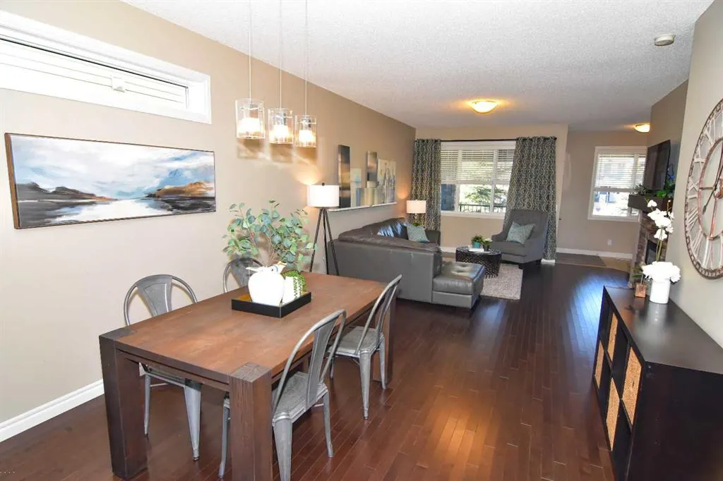12 Legacy Gate SE