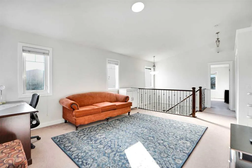 59 Redstone Park NE
