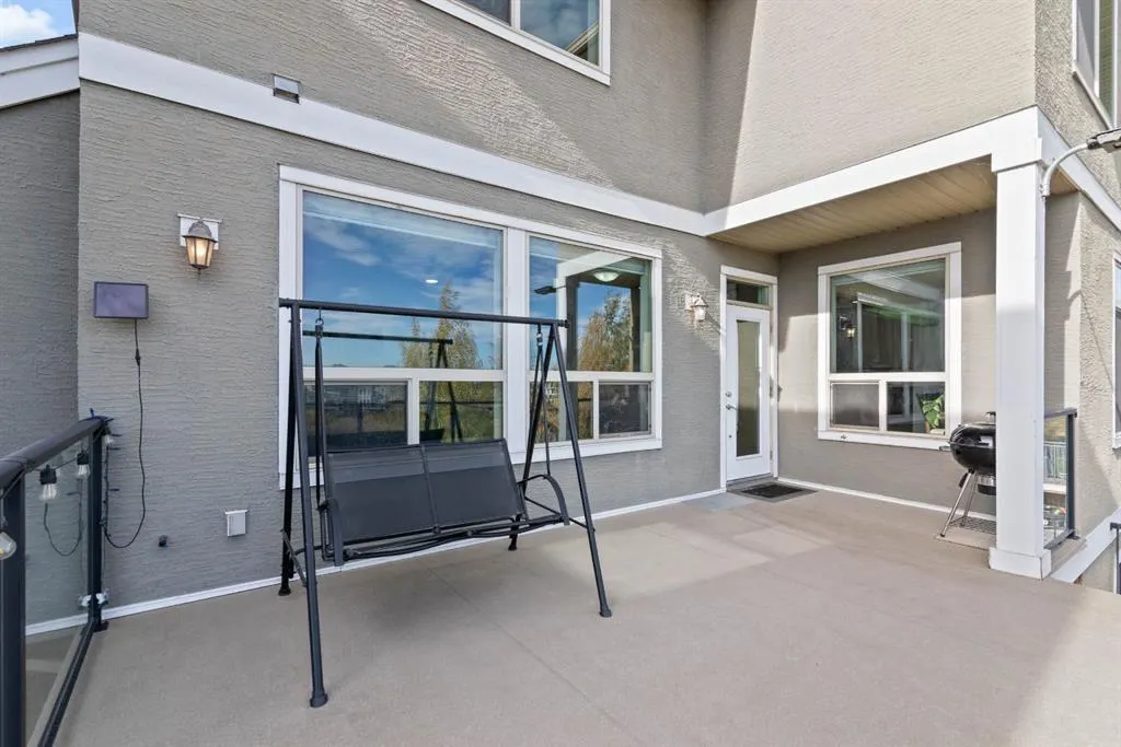 322 kinniburgh Boulevard
