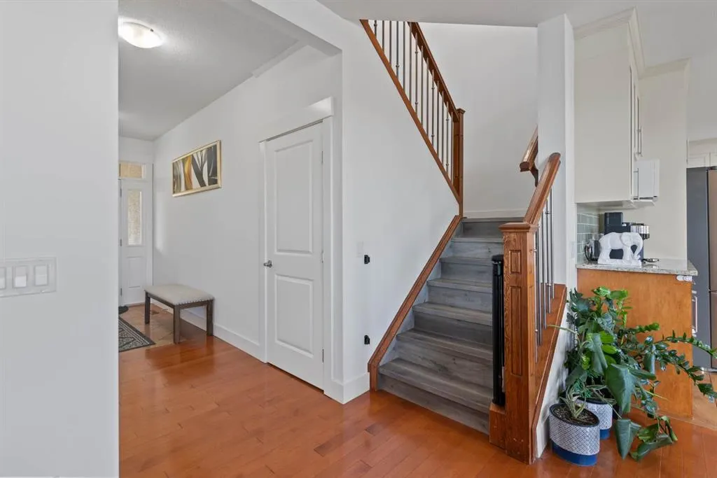 322 kinniburgh Boulevard