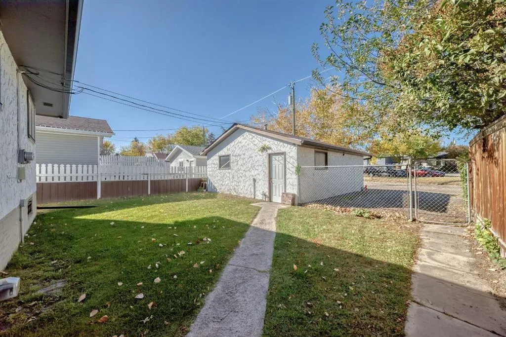 3252 Dover Ridge Drive SE