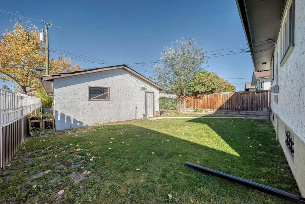 3252 Dover Ridge Drive SE
