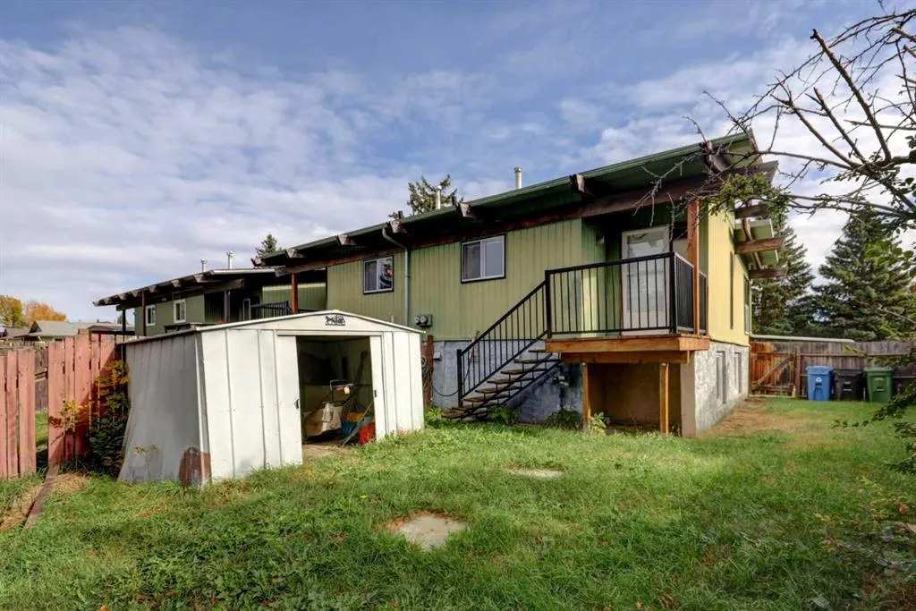 529 Sabrina Road SW
