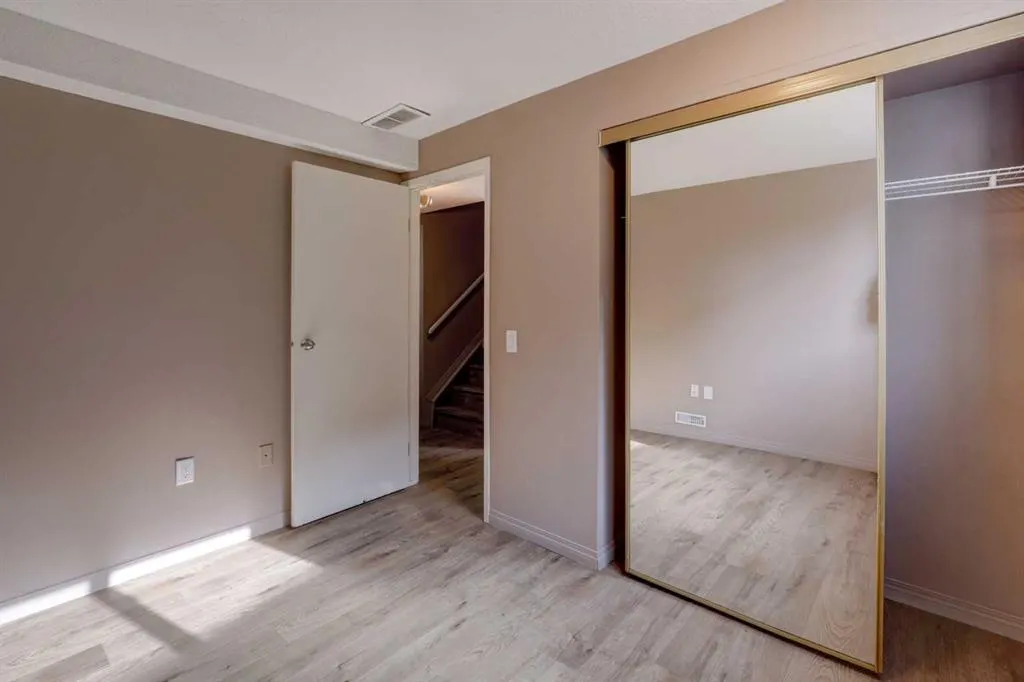 529 Sabrina Road SW