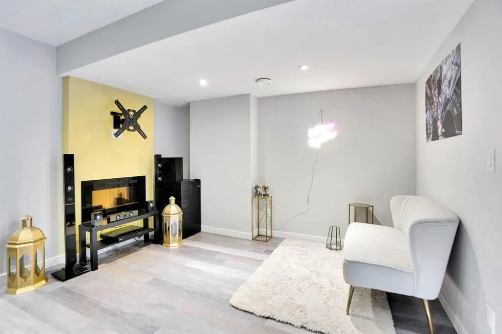 1322 Walden Drive SE