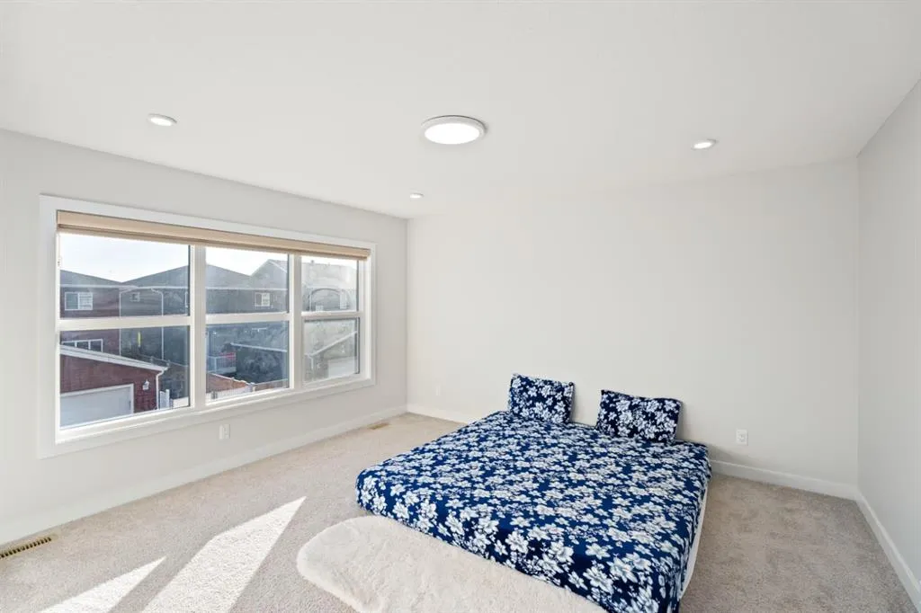 82 Red Sky Road NE
