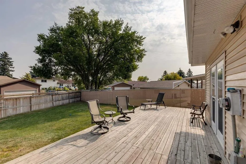 136 Rundleridge Way NE