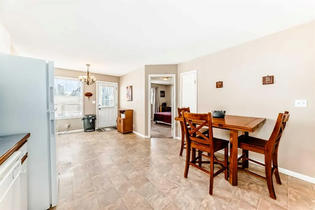 1 Eline Street, #B