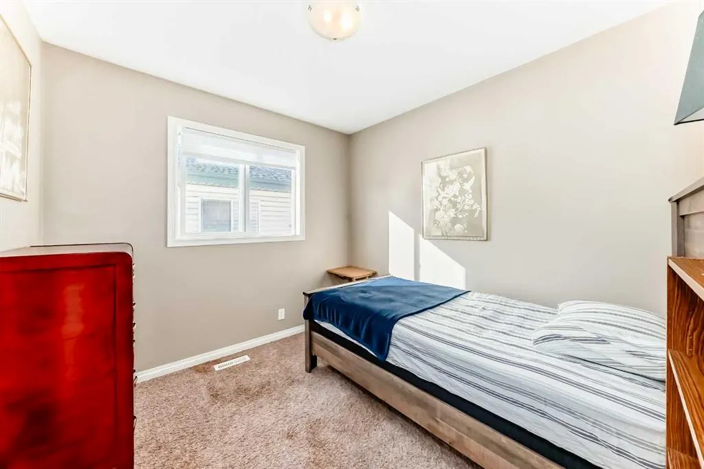 1 Eline Street, #B