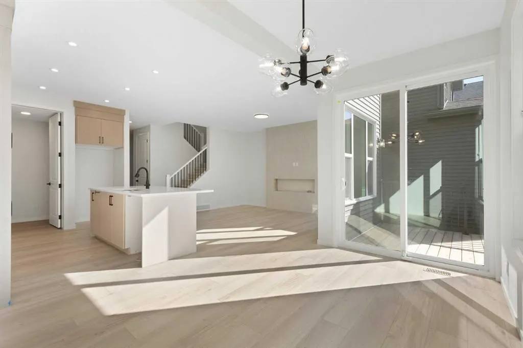 17 Marmot Passage NW