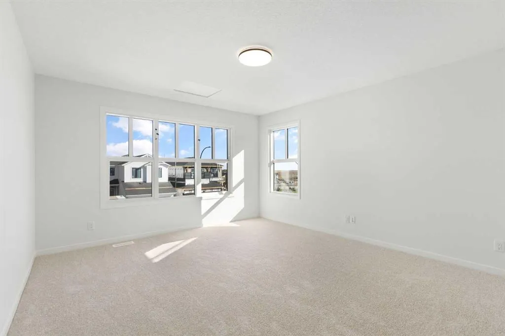 17 Marmot Passage NW