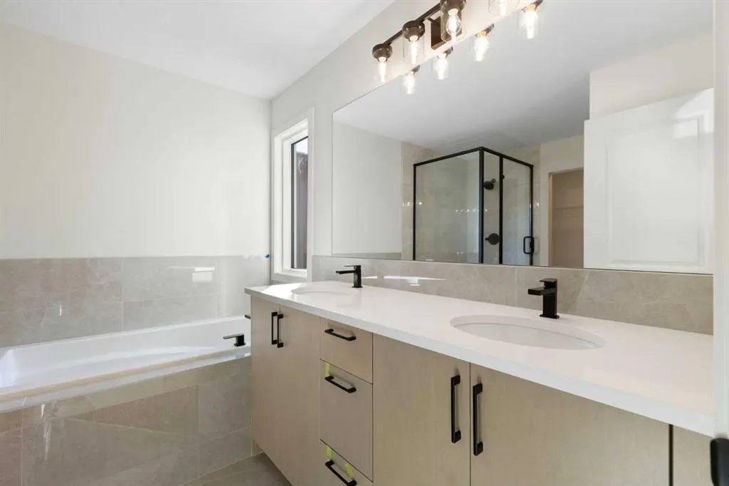 17 Marmot Passage NW