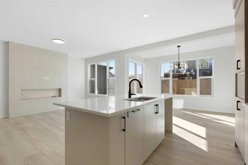 17 Marmot Passage NW
