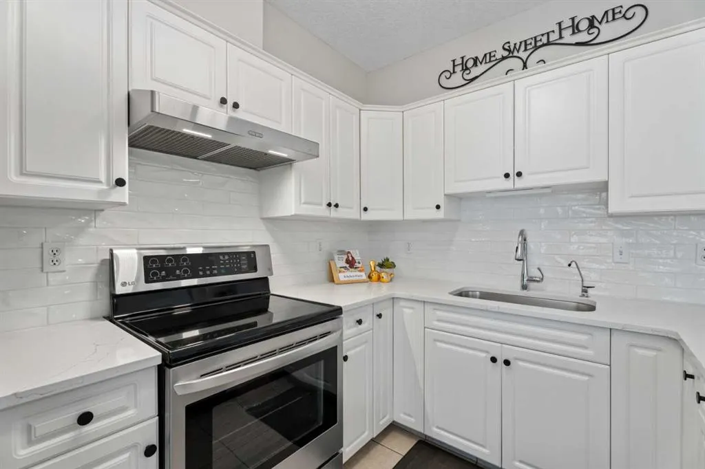 149 Mcrae Street, #101