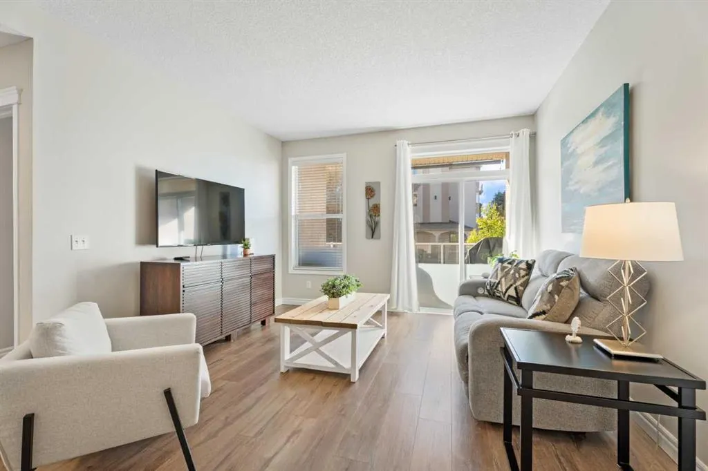 149 Mcrae Street, #101