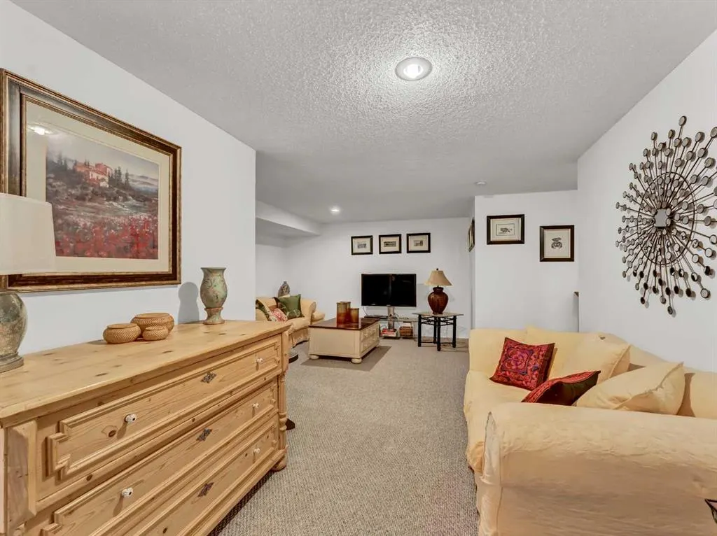 165 South Ridge Drive SE, #403
