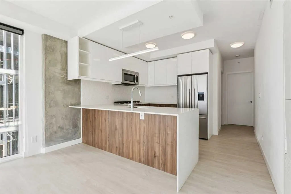327 9A Street NW, #612
