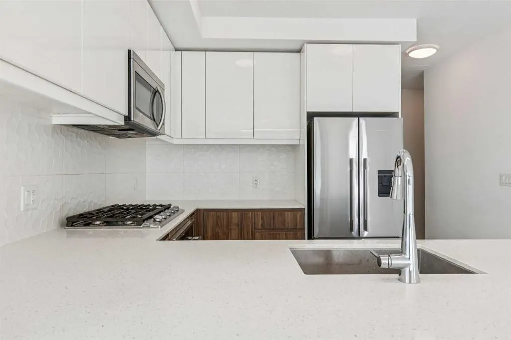 327 9A Street NW, #612