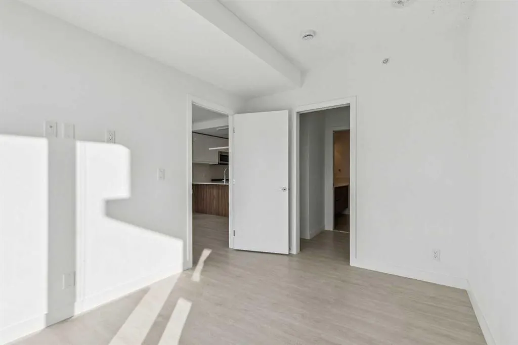 327 9A Street NW, #612