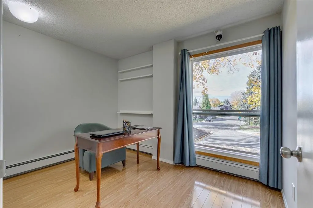 860 Midridge Drive SE, #121