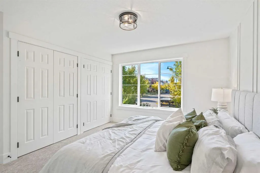 56 Inverness Grove SE