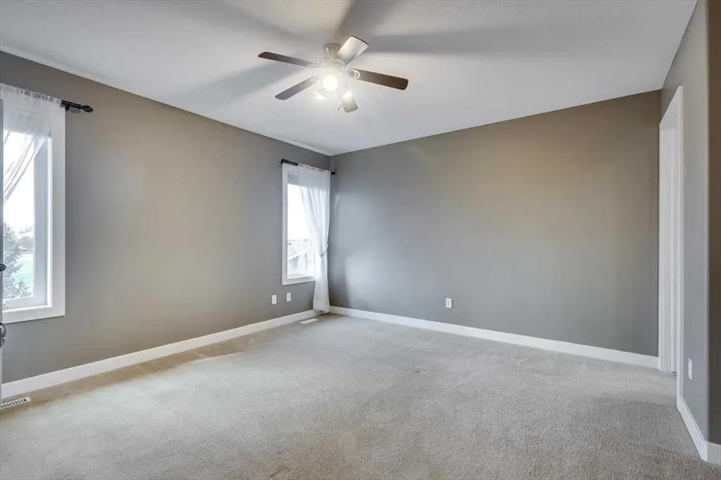 6308 60 Street Close